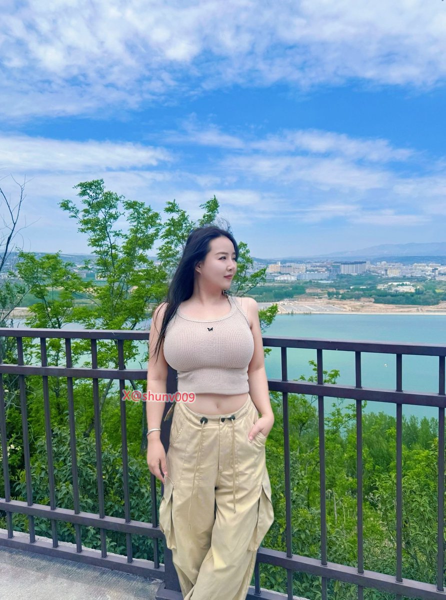 谁家的媳妇这么安逸😍 https://t.co/vxvjK0NcKe