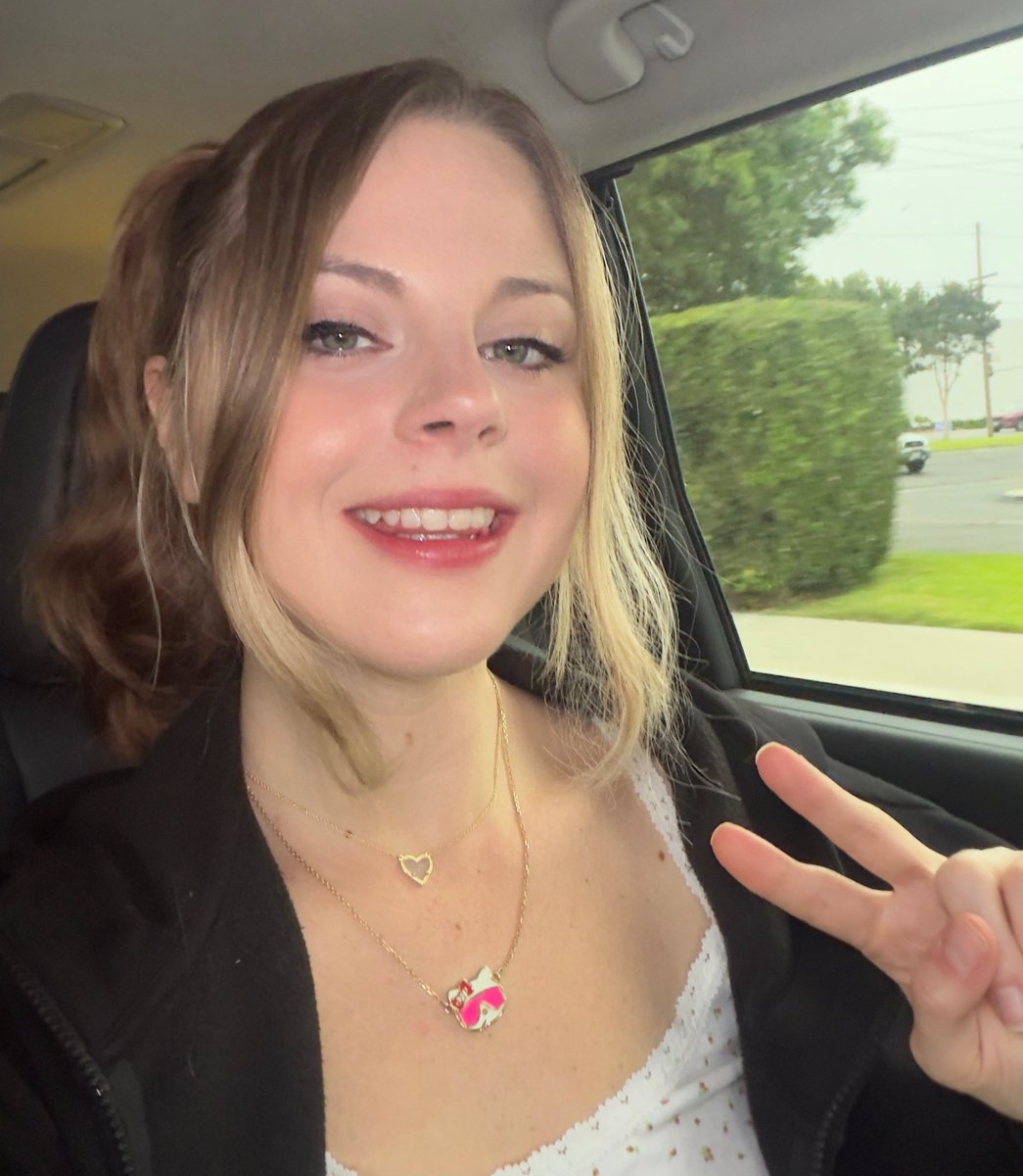 Ashley tweet media