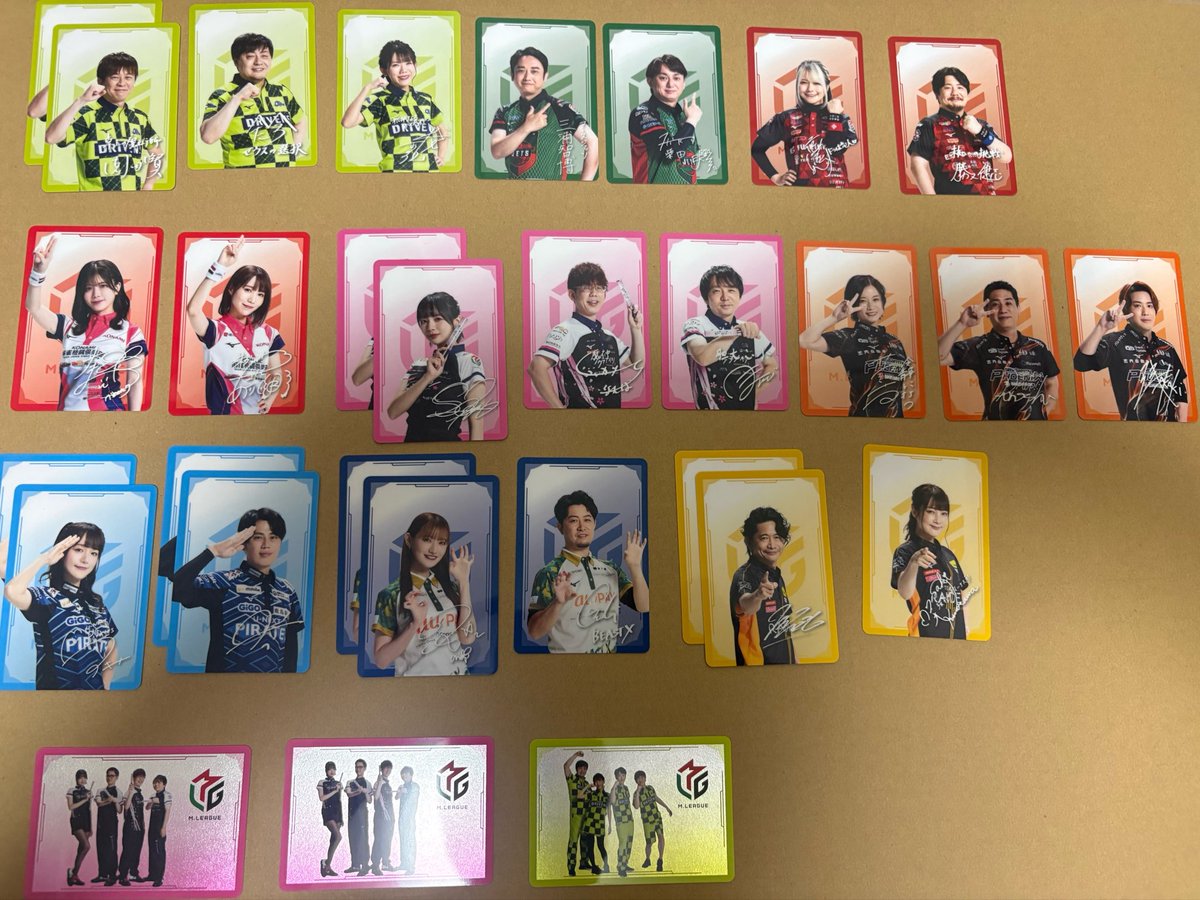 プレミアムナイトトレカ　東城りお 交換】Mリーグ トレカ ウエハース 譲▶︎写真参照 求▶︎東城りお