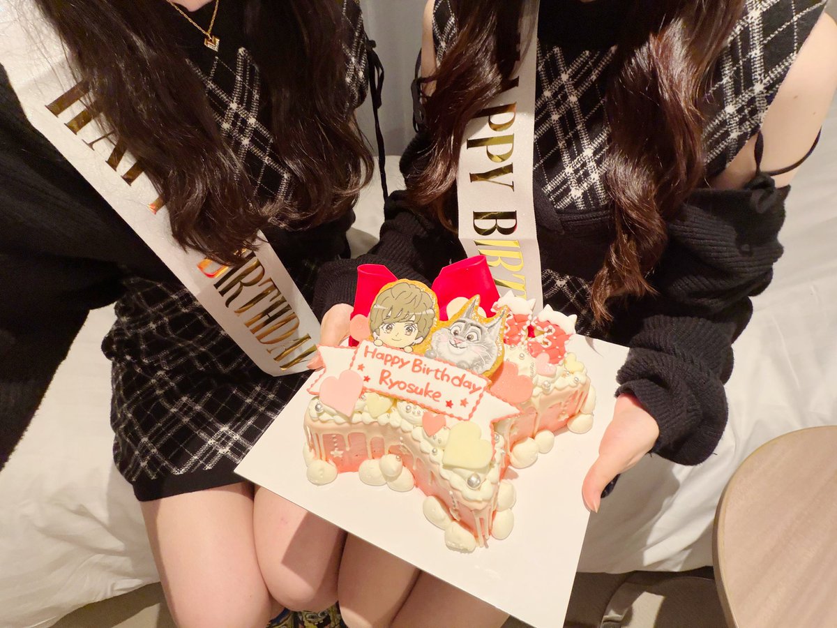 yam_na_59's tweet photo. やまだくん33歳のお誕生日おめでとう🎂💞
 #山田涼介生誕祭2026    #山田涼介誕生祭2026 https://t.co/rpi58YrCC1