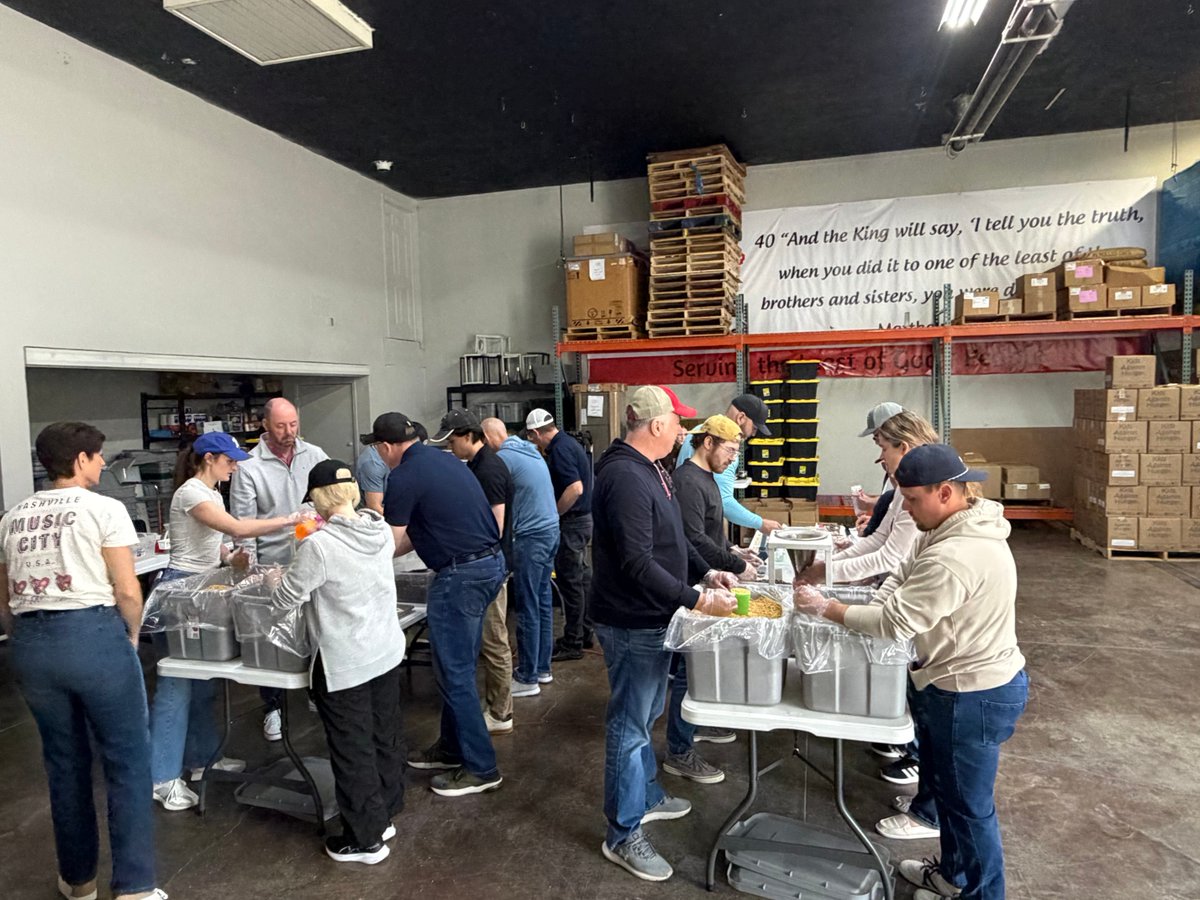 WeitzInvest's tweet photo. Another great year partnering with Heartland Kids Against Hunger. Our team packed more than 4,000 meals during this year’s event, a small effort that can make a big impact for kids and families in our community. Grateful for the chance to give back.
🔗https://t.co/5BIzfTMQYl https://t.co/4jCptvnrFZ