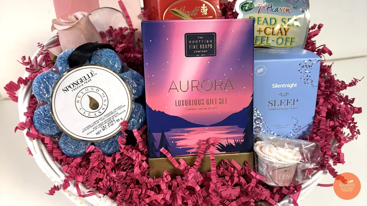 Today's Gift Basket Of The Day was the "Alternative Therapies Gifts For Her" 

ow.ly/UkSx30sVx32

Follow &amp; RT to enter #prize draw to #win a Gift Basket. 

More info via our blog. 

#giftbasketoftheday #gifts #competition #giftbasketsrule #pamperbasket