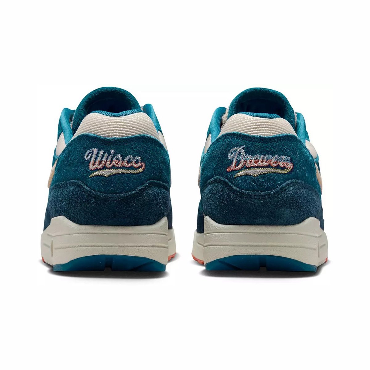 Nice Kicks tweet media