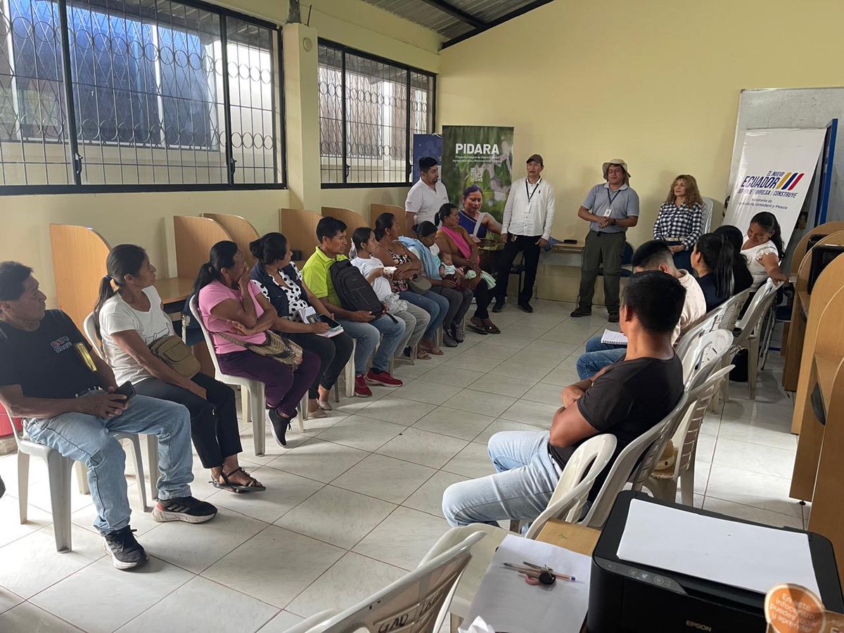 #Orellana | En articulación con el GAD Parroquial de Puerto Murialdo, técnicos de PIDARA, Comercialización y Agroproteje desarrollaron una jornada de capacitación para productores locales sobre la producción de plátano y achiote. #ElNuevoEcuador