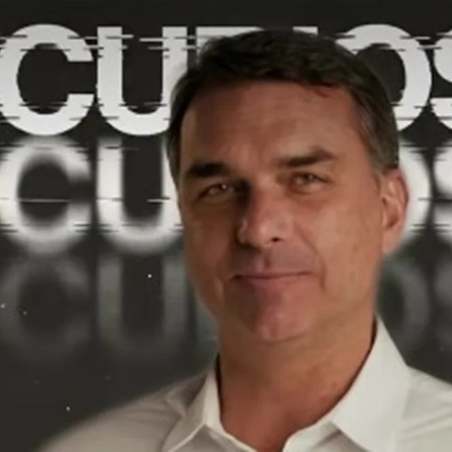 ➡️ FLÁVIO BOLSONARO | Flávio volta a atrelar o PT a não instalação da CPI do Banco Master

Pré-candidato à Presidência faz vídeos sobre o caso Master depois de ver Ciro Nogueira, seu aliado político, ser alvo da PF