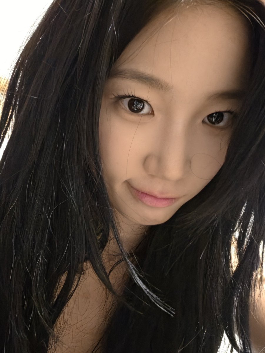 yunjin pics (@yunjinpicz) / Posts / X