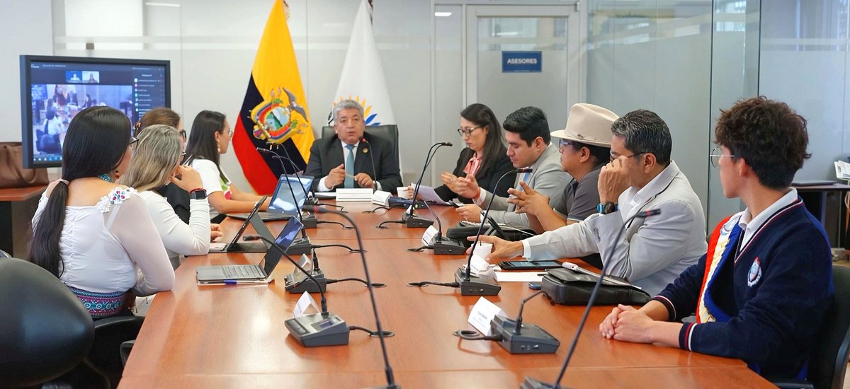 Comisión del Derecho al Trabajo y Seguridad Social tweet media