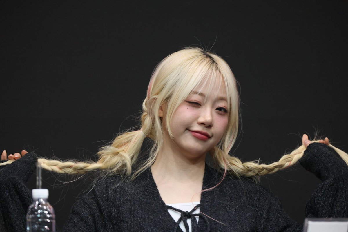 내반쪽 tweet media