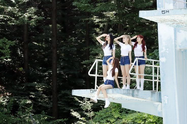 old loona pics tweet media