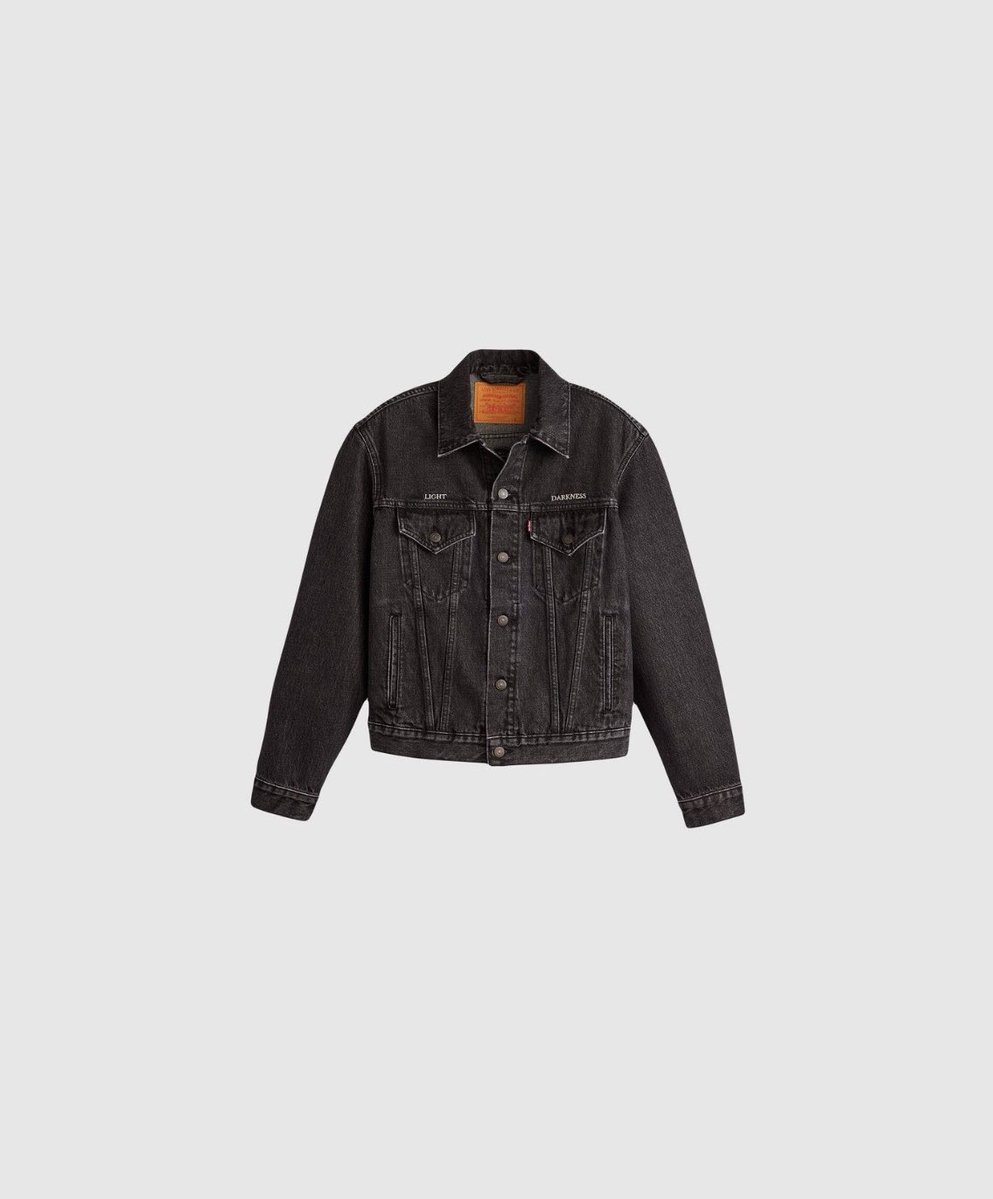 ꒰১ 260508 엔시티 위시 재희 옷 정보 ໒꒱

🔎 리바이스 (LEVI’S) x 언더커버 (UNDERCOVER)
₊⁺⊹ UC1E9203 Jacket Black
🔗 kream.co.kr/products/42668…

#JAEHEE #재희 #ジェヒ 
#NCTWISH #엔시티위시