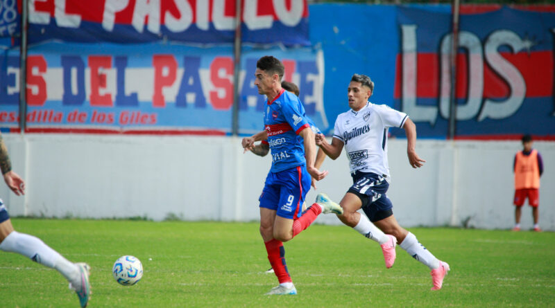 TodoxQuilmes's tweet photo. 🚍 Los últimos 8 partidos de #Quilmes en Santiago del estero:

➖ 0-0 (vs Güemes) ⮕ 2025
❌ 0-1 (vs Güemes) ⮕ 2024
❌ 0-1 (vs Mitre) ⮕ 2023
✅ 3-1 (vs Mitre) ⮕ 2022
❌ 0-4 (vs Mitre) ⮕ 2021
➖ 1-1 (vs Mitre) ⮕ 2019
➖ 1-1 (vs Mitre) ⮕ 2018
❌ 0-1 (vs C. Cordoba) ⮕ 2018 https://t.co/9xN4G45Nut