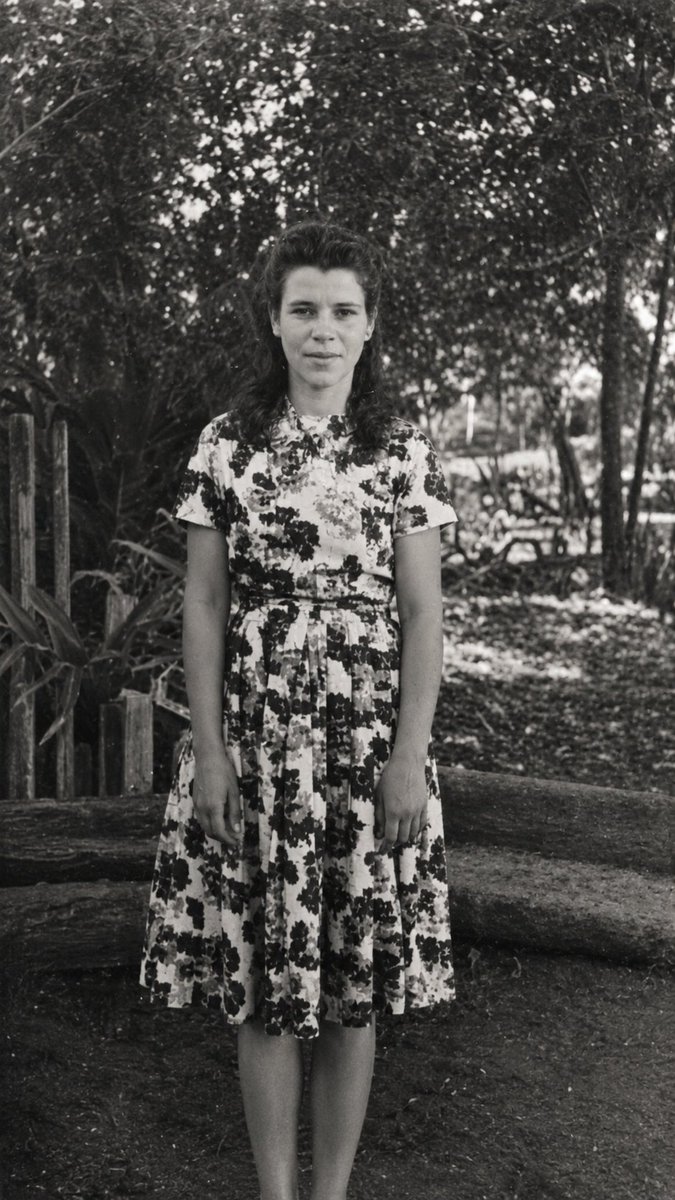 maikereez's tweet photo. Me ajudem
conhece essa mulher? 
Essa foto foi tirada em +-1963 e ao q td indica foi no bairro #padreeustaquio em #belohorizonte 

Nunca tivemos informações reais, mas ao que tudo indica ela é minha *avó materna* e minha mãe antes de falecer tinha o sonho #fy #deus #amor #mae https://t.co/sHHoZT13fh