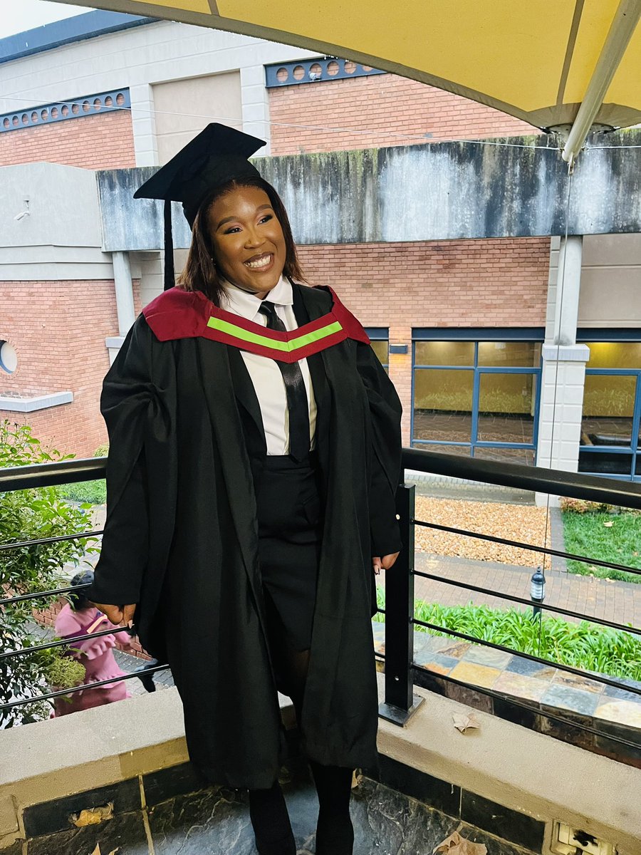 MaMhlanga Nompumelelo tweet media