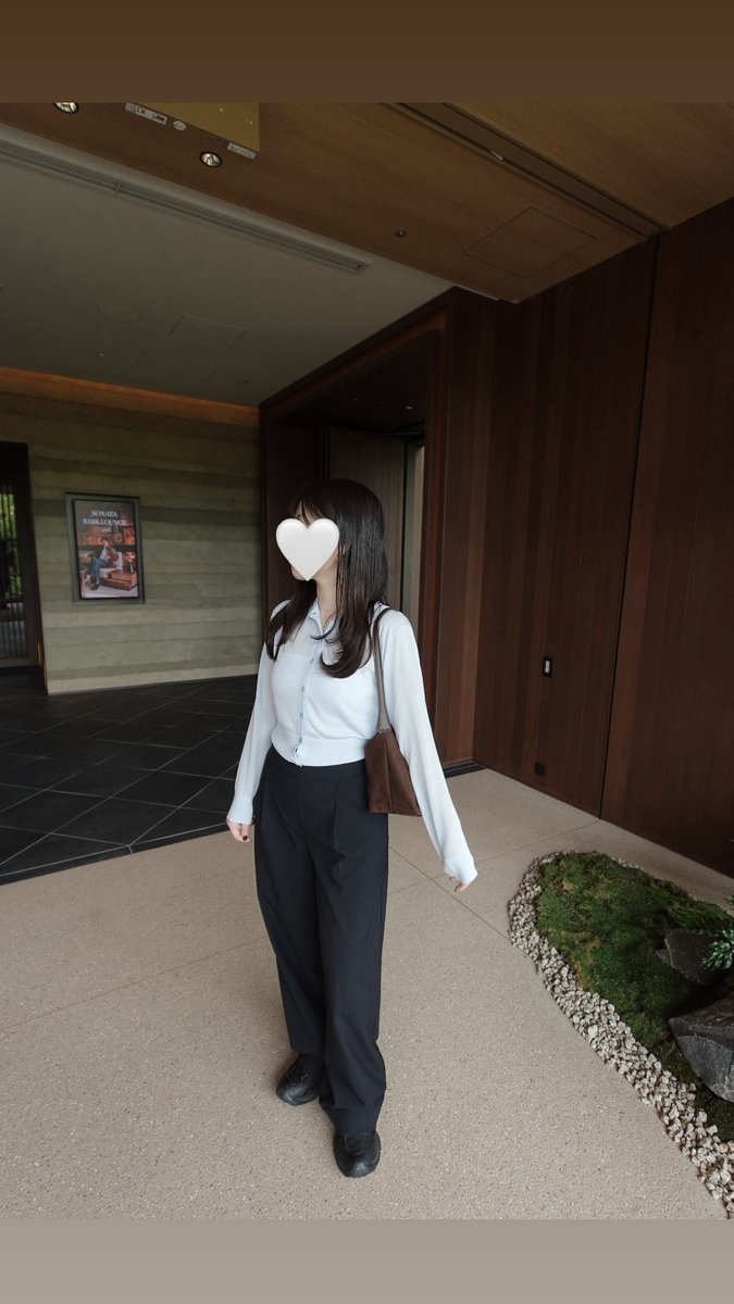 a_t_y317's tweet photo. ユニクロでシアーのショート丈カーディガンがある🩵めっっっちゃ可愛い🥹低身長に有り難すぎるサイズ感!155㎝でSサイズにしました😉しかも5/14まで1,990円で買える😭✨
 #pr #ユニクロ #UNIQLO #シンプルコーデ https://t.co/TM94kIjHSi