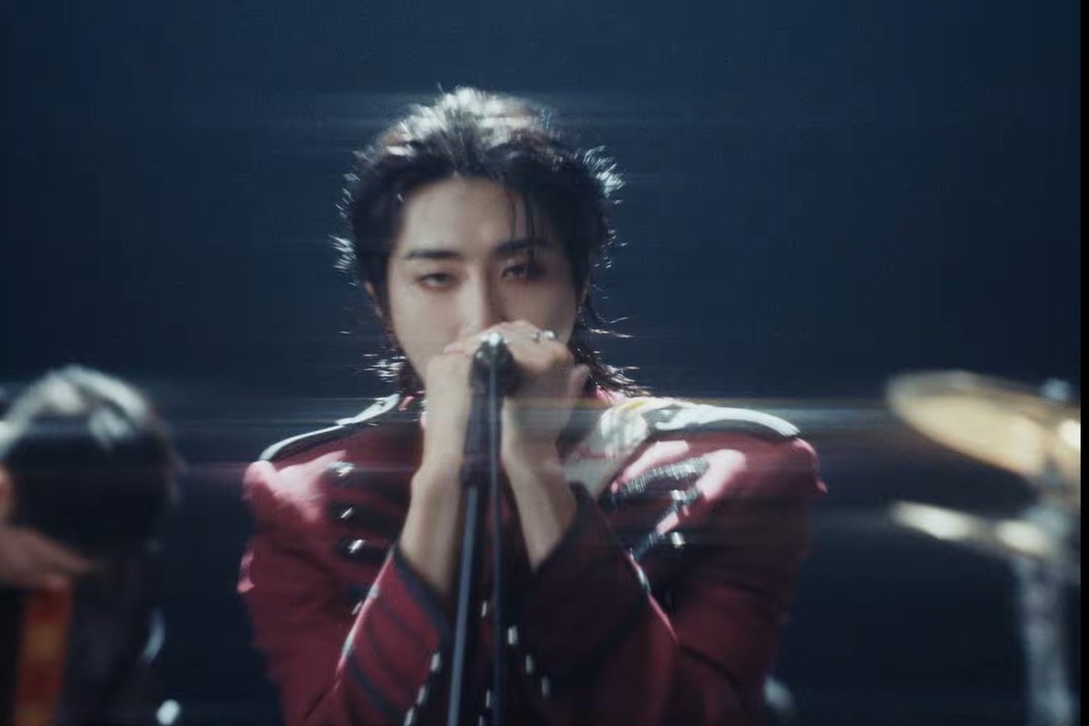 비니 tweet media