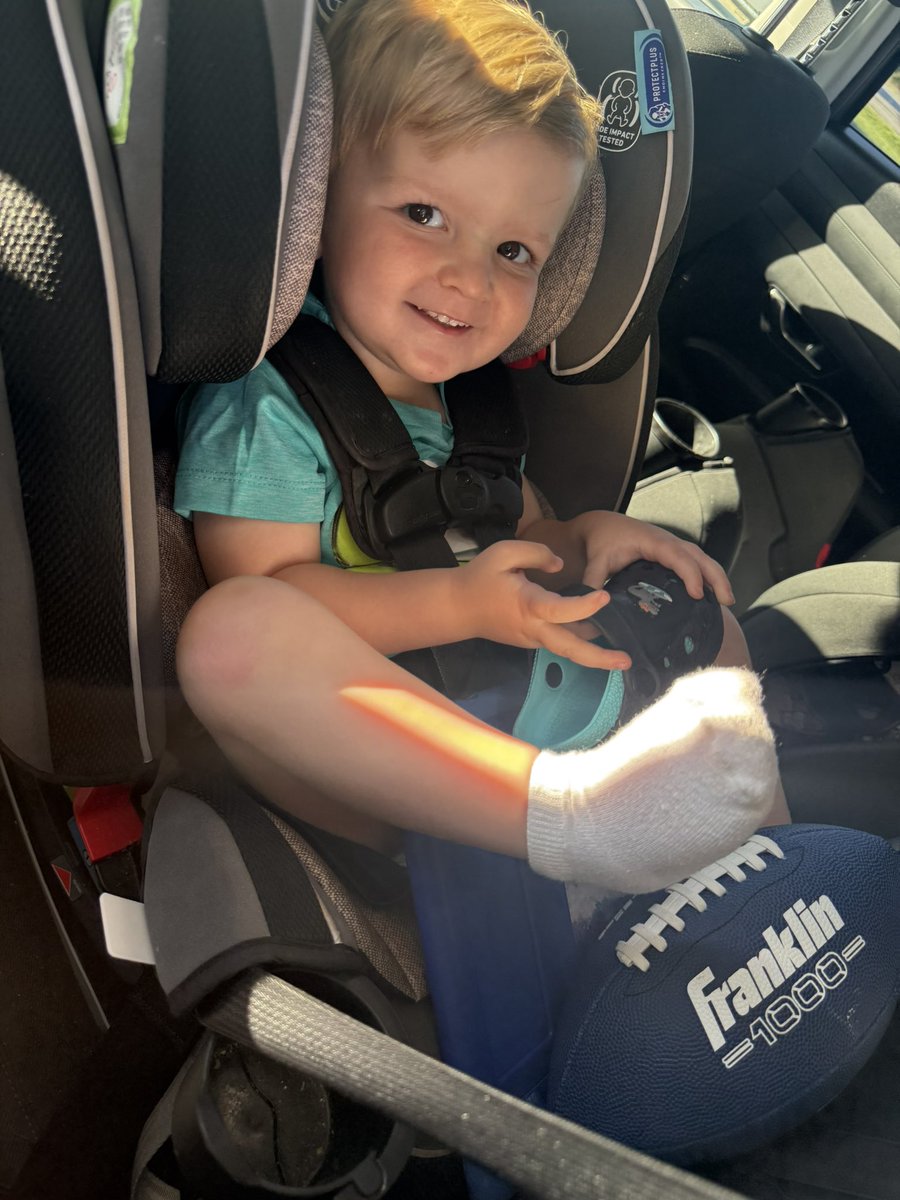 kwc55's tweet photo. Happy birthday to my sports loving little buddy #2 https://t.co/U56N08Mo44