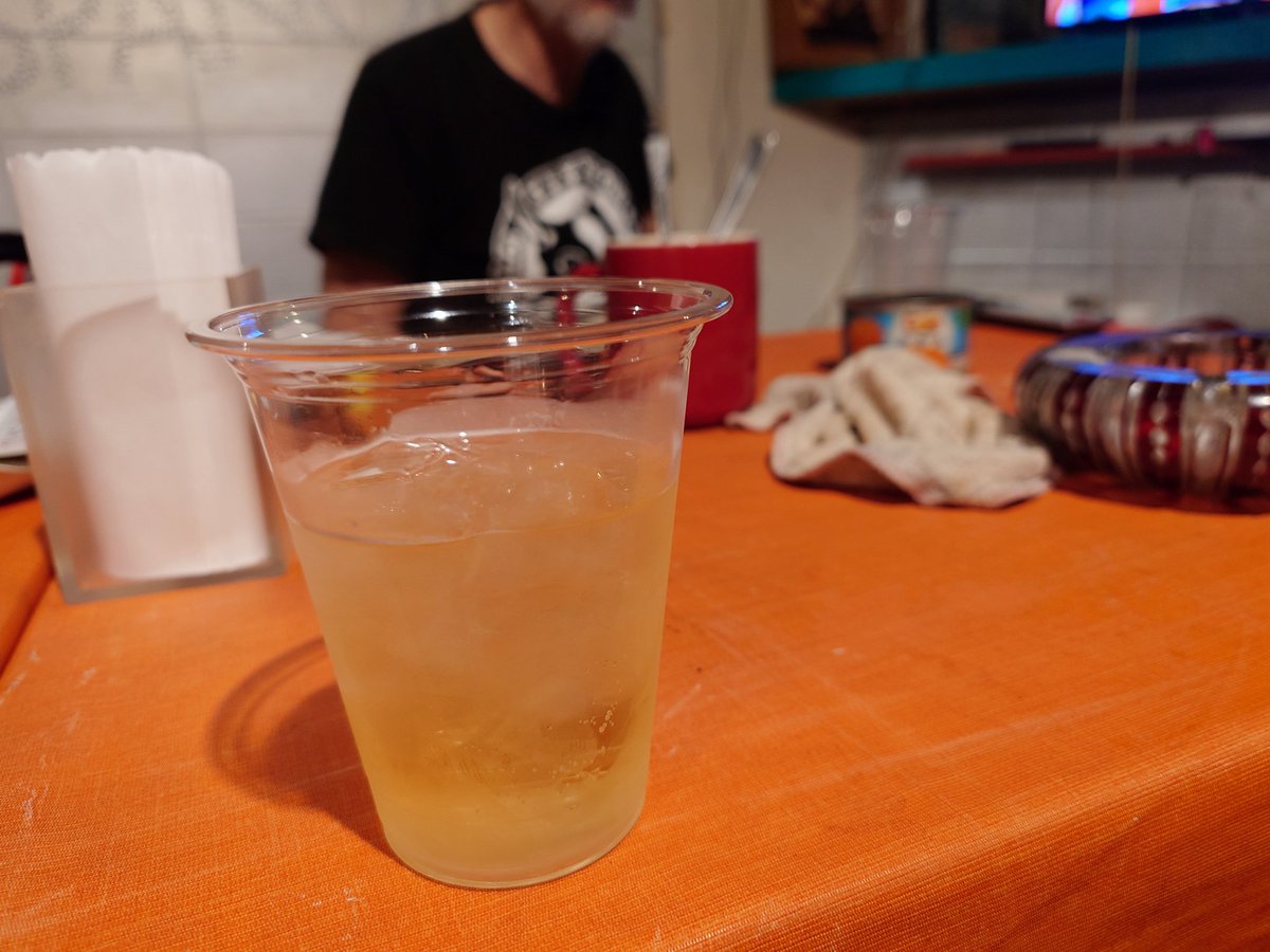 REIさんと何気に初めてのサシ飲み！念願の！最高の時間でした♪
5/23が楽しみ＆その先も楽しみがありそうで楽しみ（）