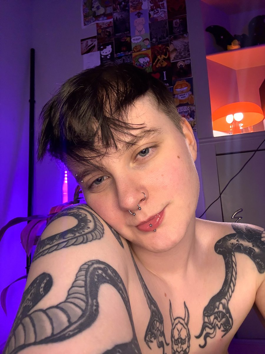 Scarlet ♡ Free rate 4 new subs 💕 tweet media
