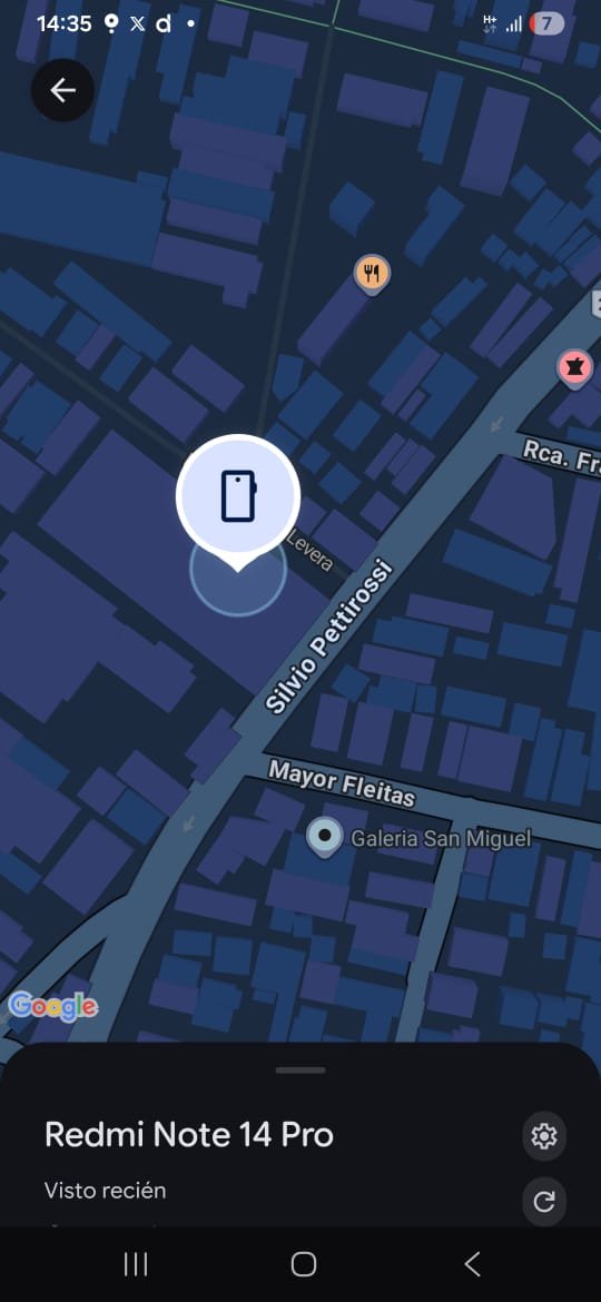 ¡Hola Queseros! 🧀🫕

Ayer, durante las entregas, se nos cayó el celular. Volvimos al lugar apenas 5 minutos después… pero ya había desaparecido. 🦹📱

A los 25 minutos logramos rastrearlo y aparecía en la Galería San Miguel. Después de eso, dejó de emitir señal. 😭 Claramente