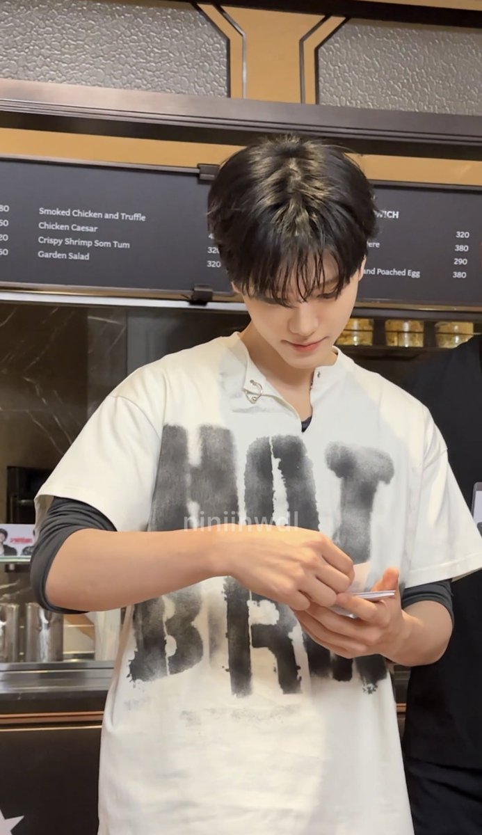 nini♡ tweet media