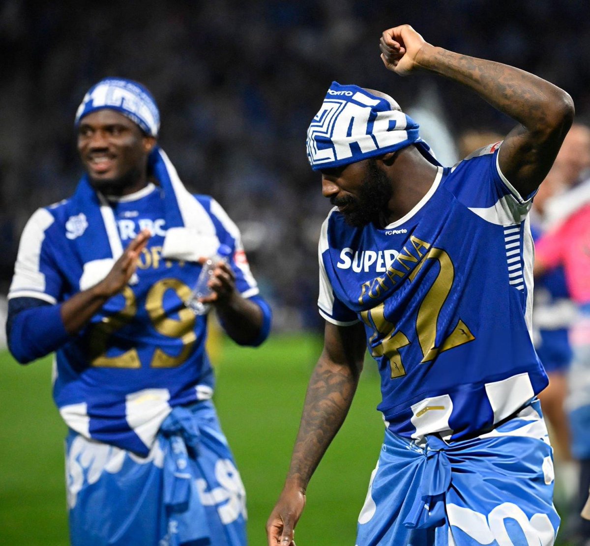 O #FCPorto ainda não tomou qualquer decisão relativamente aos jogadores que contratou por empréstimo, Seko Fofana e Terem Moffi. (<a href="/ojogo/">O Jogo</a>) 🔵⚪️

Ambos os casos estão a ser analisados pela estrutura portista, que tomará uma decisão até ao final deste mês de maio.