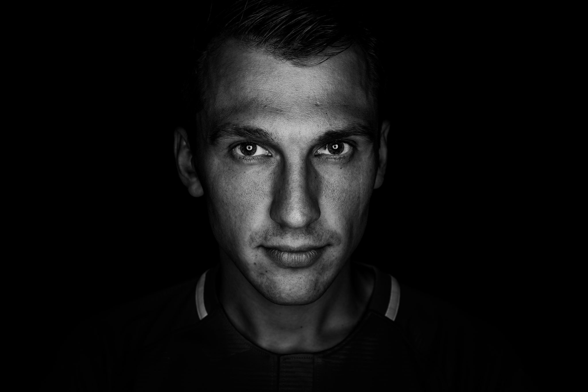VfLBochum1848EN's tweet photo. The Fußballgott hangs up the boots! 🐐
Robert #Tesche will retire at the end of this season, and we wish you nothing but the best! The goal vs Hannover will never be forgotten! 💙🤍 https://t.co/9ZcebruoVv