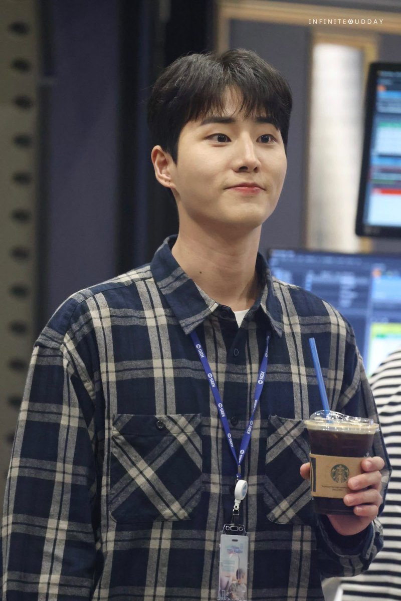 안🦊 tweet media