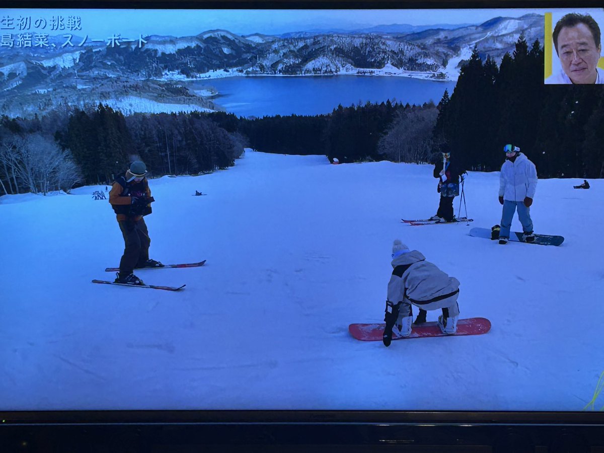 Wakeys1's tweet photo. #ゴルフ練習

20〜30前半
雪山リフト🚠降りて頂上からどのルートで滑ろうかワクワクして眺めていた景色

現在50代前半⛳️
リフトからカートへ変わり雪山コースを見て何処に打つか妄想しちゃいました‼︎

ゴルフ脳

明日も　#下手くそは練習 https://t.co/cgIFZFLrQs