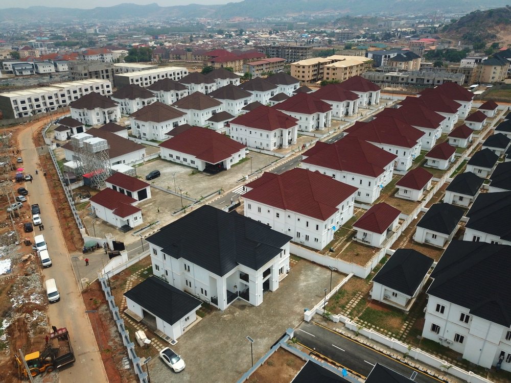 Appeal Court,  Federal High Court and FCT High Court Judges Quarters and the FCT Appeal Court Complex now completed.

“The mere fact that the executive constructs buildings does not mean it will interfere with the judiciary,” he said.

“We have built public houses for the