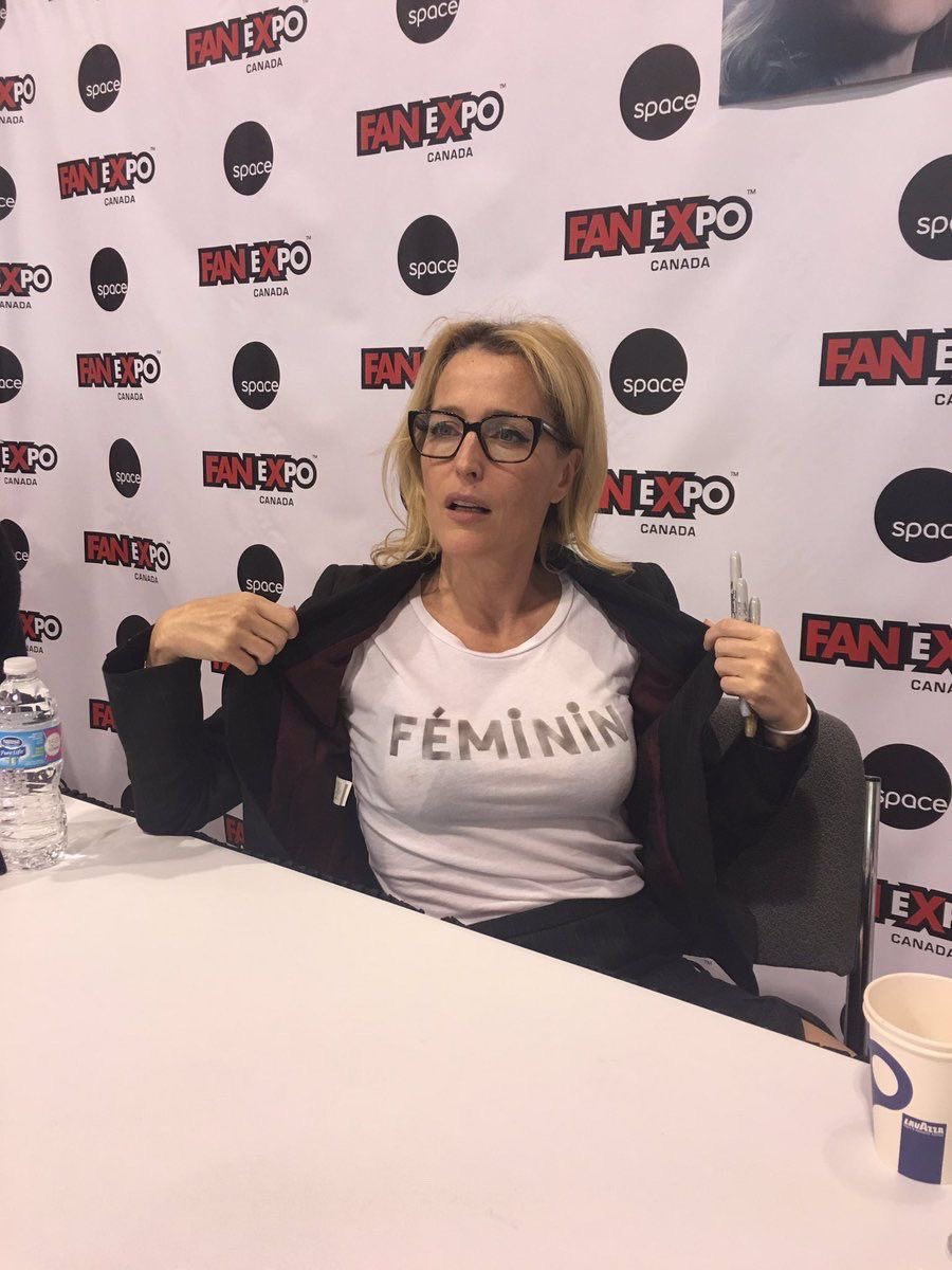 HerNameIsSpooky's tweet photo. Gillian Anderson 🤍 https://t.co/0vF66R8r1H