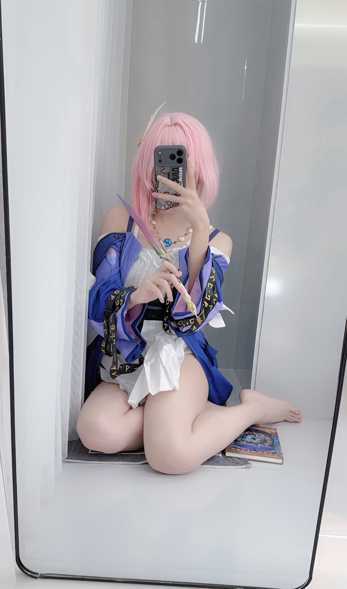 乖巧.jpg https://t.co/SCkjfVq890