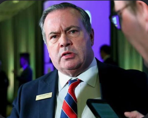 JDThunderGold's tweet photo. Hey you remember when #JasonKenney made you stay home and get poisonous #BillGates/#Epstein Jabs?
Why isn't he in jail?
#Alberta
#Canada
#FuckFatStalin https://t.co/BOEGfnyxFC