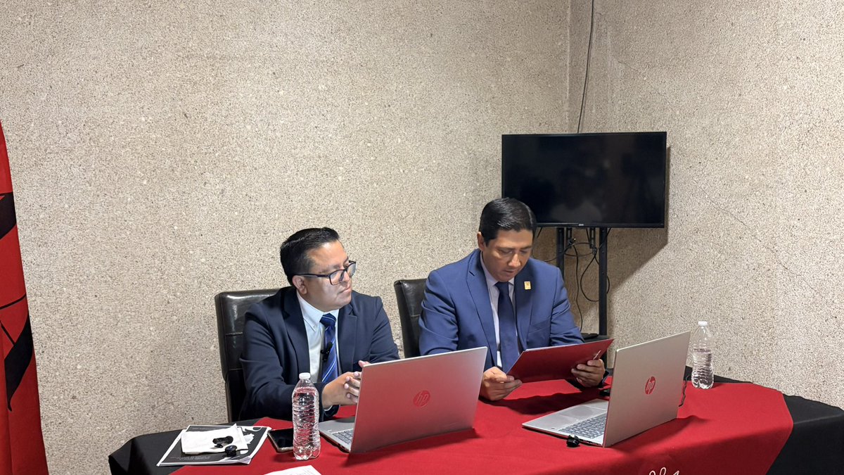 BmaGuanajuato's tweet photo. 🔈Conferencia "El delito de violencia familiar y su reciente reforma".

Agradecemos al Mtro. Juan Anselmo Monjaraz Mendoza por su excelente ponencia y a los que nos acompañaron de forma presencial y virtual.

Te esperamos en el próximo  #juevesdejueces https://t.co/G1xZnBFgY4