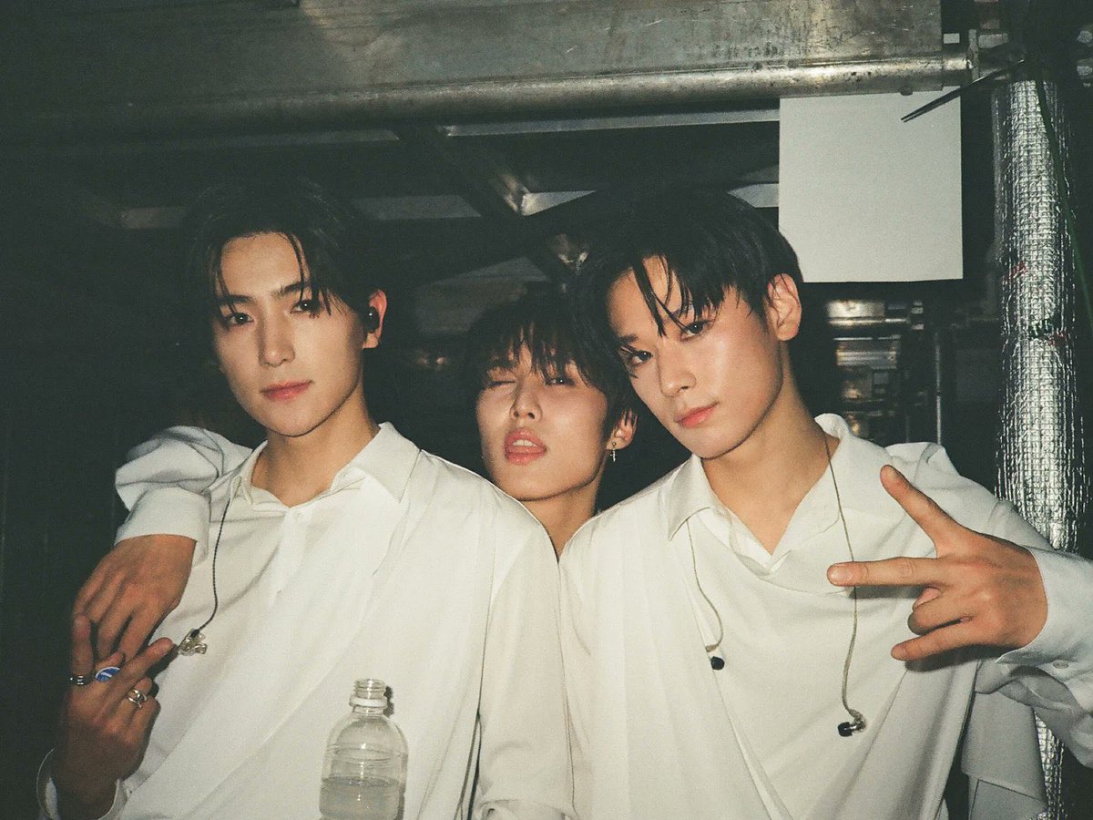 beaijacob's tweet photo. Hyungline. 🍀 https://t.co/SEtAr4qywZ
