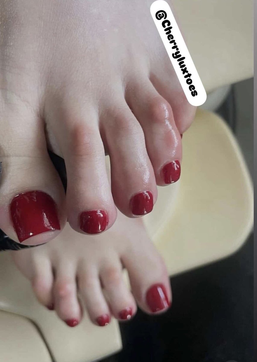 Cherry Toes tweet media
