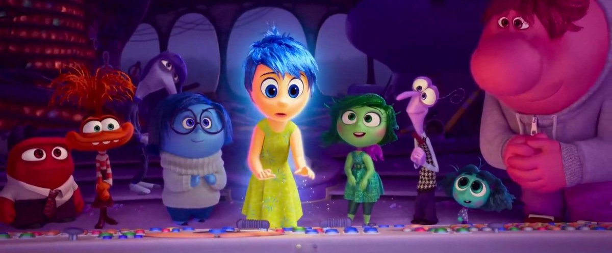 Muhamma53980599's tweet photo. Joy looked anxious walking to the control console even as all the other emotions are smiling at her. #InsideOut2 #InsideOut https://t.co/7aJyNZPyWS