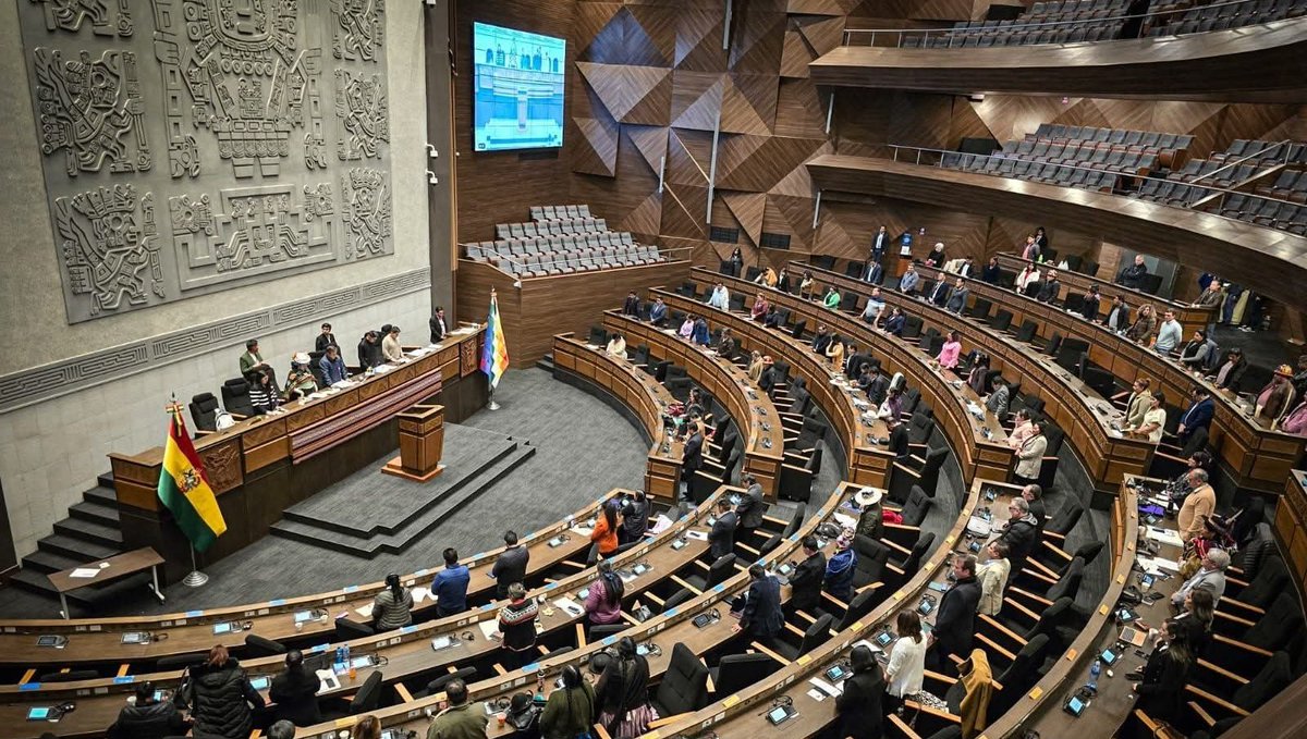 La mayoría de la Cámara de Diputados determinó retornar el informe sobre la abrogación de la Ley 1720 a la Comisión de Región Amazónica para que subsane observaciones planteadas por legisladores y remita nuevamente el documento al pleno este viernes.