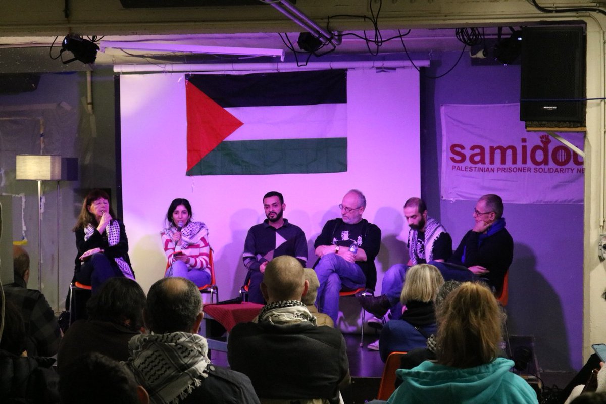 EricMuraille's tweet photo. Rare photo de famille :
- Mohammed Khatib (Samidoun)
- Nordin Saidi (Bruxelles Panthère)
- Bertrand Sassoye (ex CCC, fondateur de Classe-Contre-Classe)
- Myriam de Ly (Charleroi Palestine)
Photo prise en février 2023 à Bruxelles lors d'une soirée Samidoun.