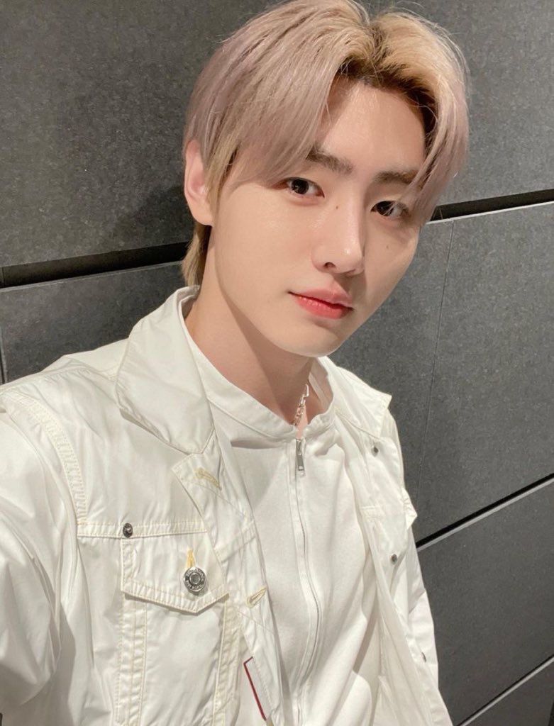 ⋆˚alsa 𝜗𝜚˚⋆𖦹.ᐟ🎧ྀི⋆ tweet media