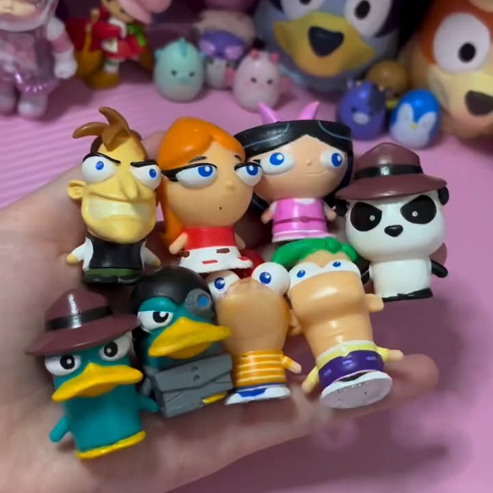 Mashem has made surprise lineup of "PHINEAS AND FERB" figures only available at FiveBelow Stores. 

The lineup features the following characters: 

-Phineas
-Ferb
-Candace
-Perry The Platypus
-Dr. Doofenshmirtz
-Isabella
-Peter The Panda
-Perry The Platyborg

#PhineasAndFerb