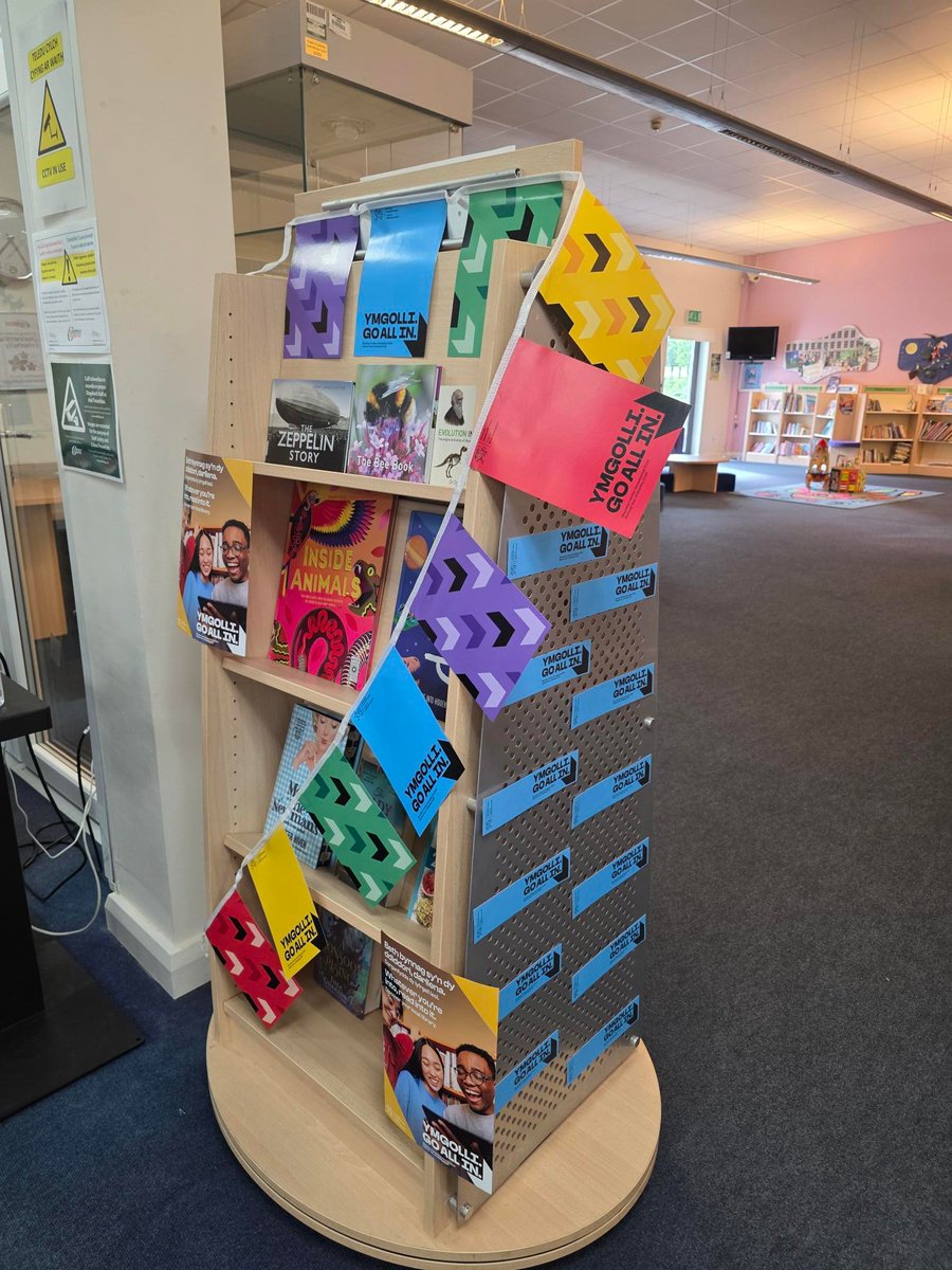 WRIRCLib's tweet photo. Ymgolli yn Llyfrgell Tredegar Newydd!

Go All In at New Tredegar Library!!

#Ymgolli
#GoAllIn
@readingagency https://t.co/GjSfKgSu0t