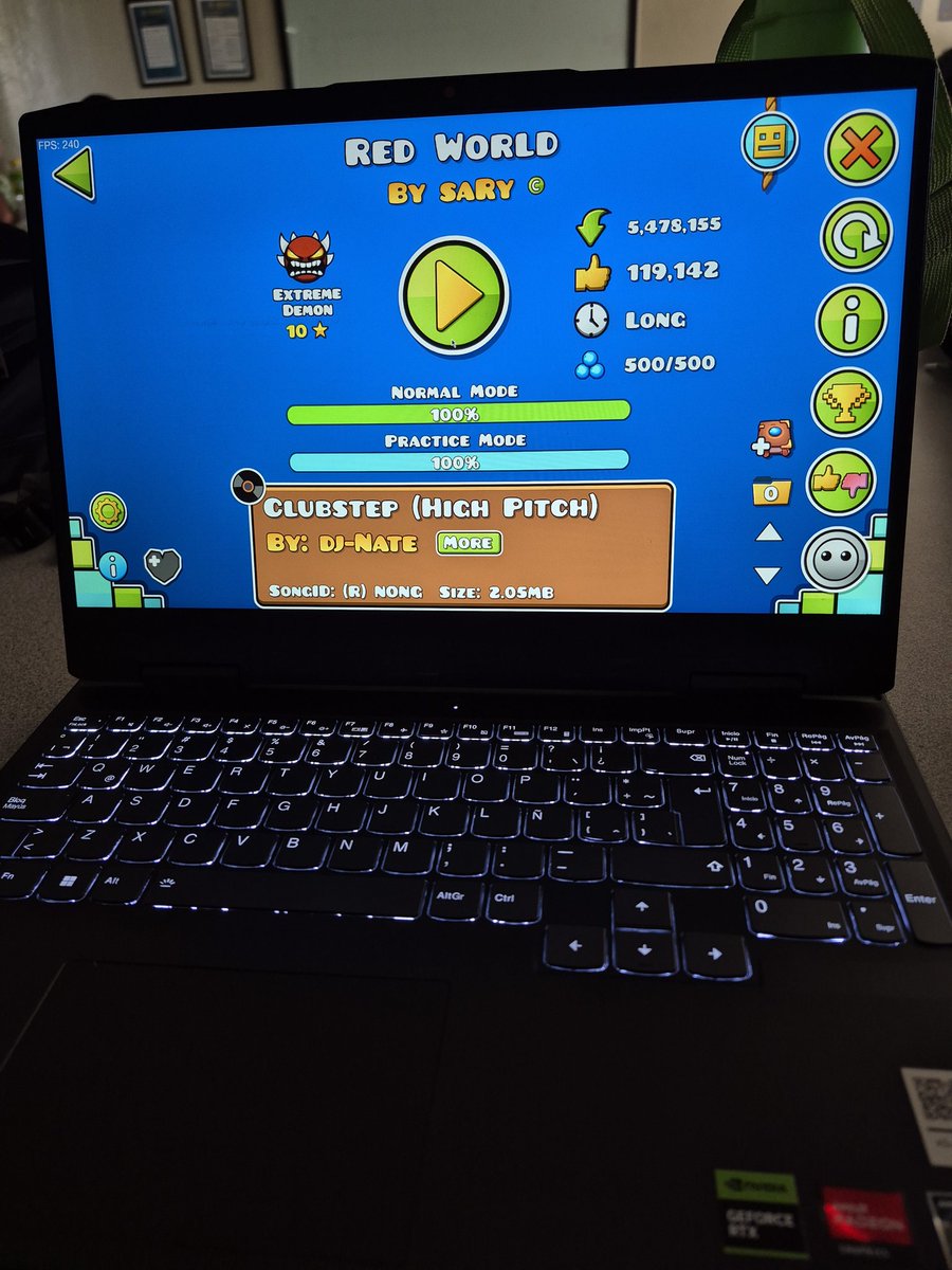 julkio191's tweet photo. I just beat an extreme demon at the university lol https://t.co/TqxPkea8dH