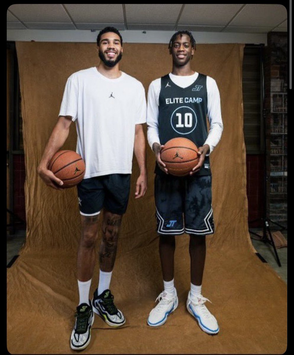 Alex tweet media