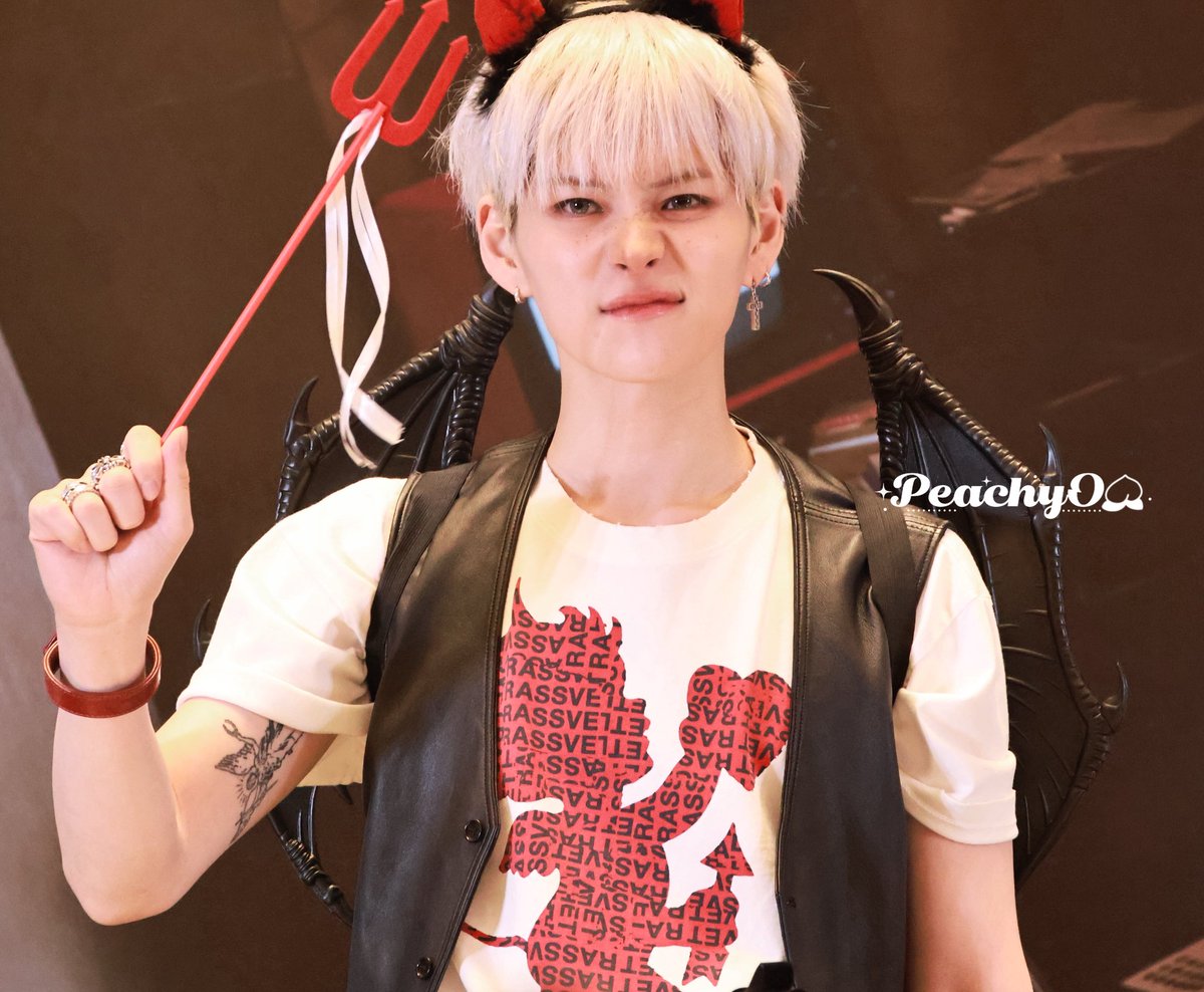 260508 🇭🇰fansign 😈 #요시 #YOSHI #ヨシ #金本芳典 #트레저 #TREASURE