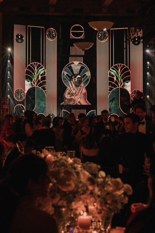 DupontBuilding's tweet photo. Custom bar design, lush florals, live entertainment, and a room filled with energy.

This Italian-inspired celebration shows how flexible a historic Miami wedding venue can be. https://t.co/MZJZLPAwgJ