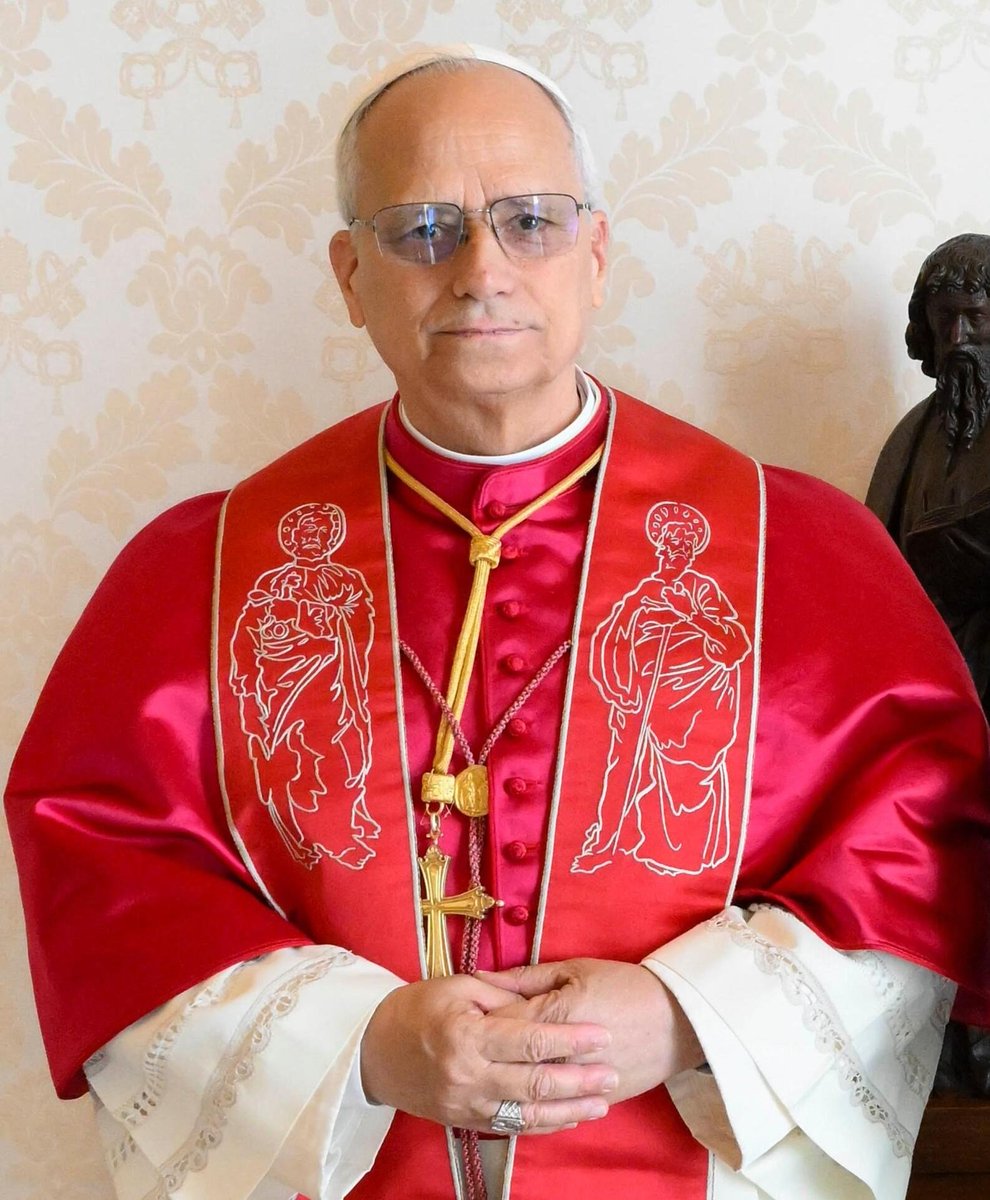 Peter Kwasniewski has no problem accepting Robert Prevost as Pope, since he reserves the right to correct and defy him as he deems necessary or prudent. 