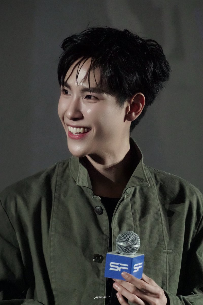 08.05.2026 📷✨ —— บ็อกแบ็ก🐶✅✅

JUNIORMARK JUMMO X TDWP2

#SFxJuniorMarkJummo 
ツ #junniorrs ᯓ★