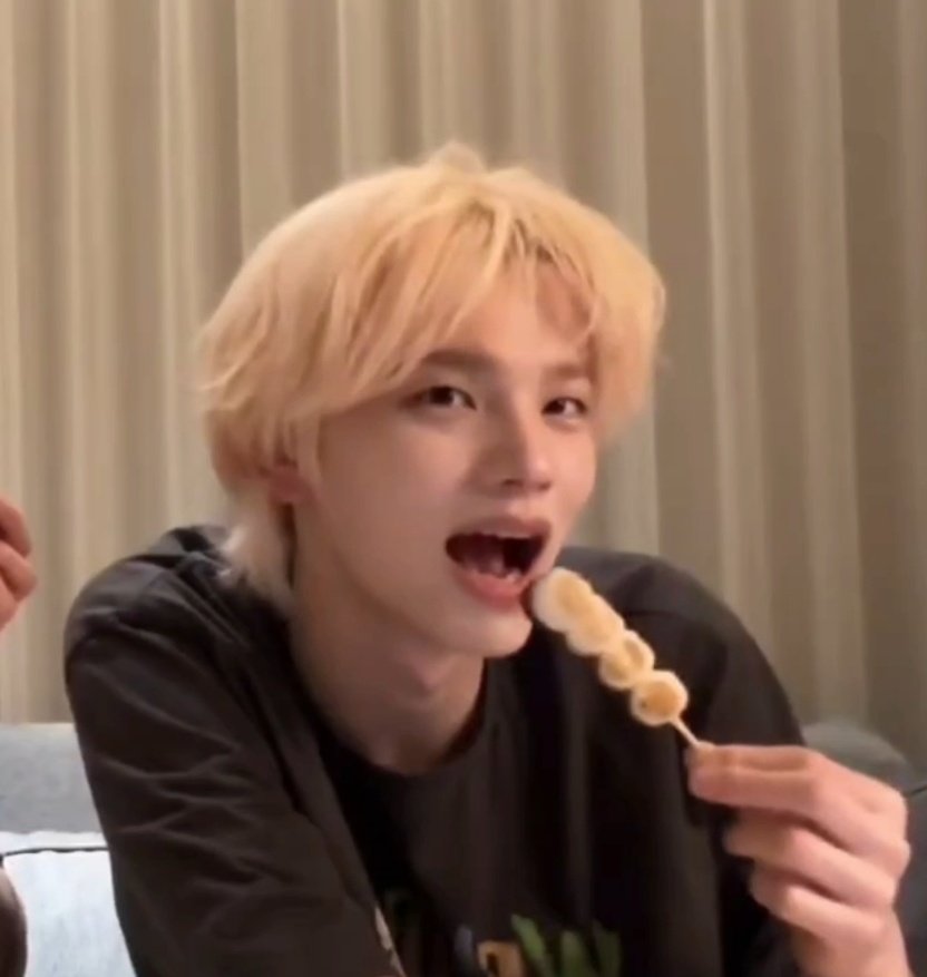 TWS_JH's tweet photo. 🍡💗 ლ
ϵ( ⊙ ᯅ ⊙ )϶ > https://t.co/EjWnkINgKY