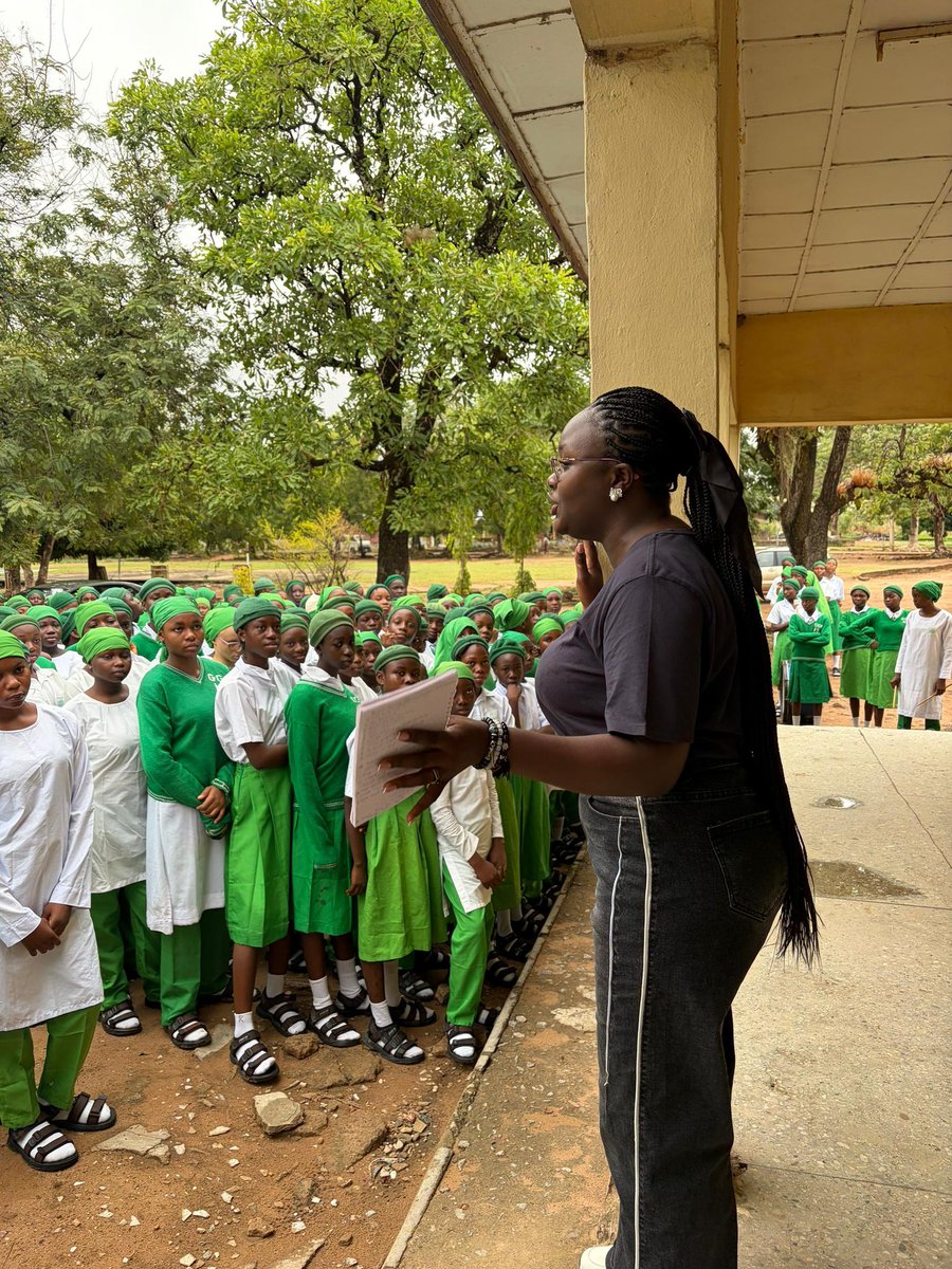 BSNFoundation_'s tweet photo. Today, we showed up with purpose in Abuja 💚

Barrister Street Foundation visited Government Girls Science Secondary School, Kuje, where we distributed over 300 sanitary pads to support and empower young girls. https://t.co/dBFYpfYxqz