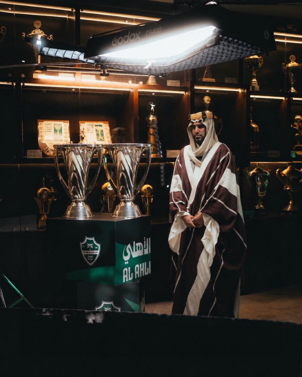 والله رغم الي صاير 

الا ان الصورة تاريخية تاريخية🥶🥶🥶💚